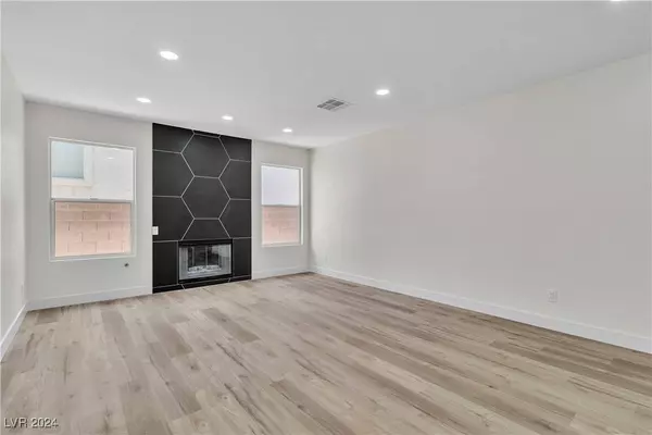 1949 Sondrio Drive, Las Vegas, NV 89134