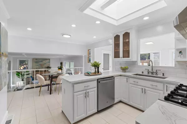 1792 Valota, Redwood City, CA 94061