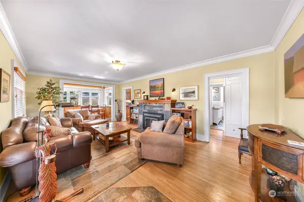 2709 Sunset DR, Bellingham, WA 98225