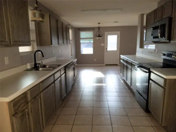 16149 Shawnee Trail, Fort Worth, TX 76247