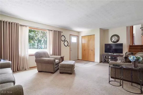 1853 Beaver TRL, Weathersfield, OH 44440