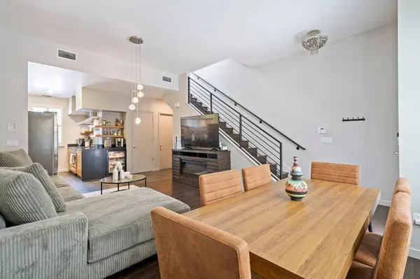 1321 E Sutter WALK, Sacramento, CA 95816