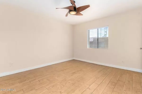 3825 E CAMELBACK Road #285, Phoenix, AZ 85018