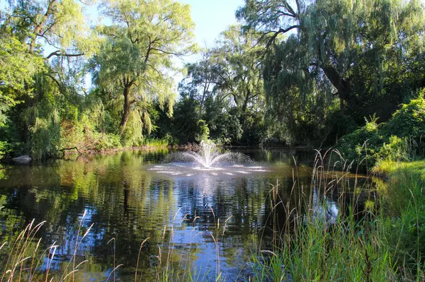 3440 S Monterey Dr, New Berlin, WI 53151