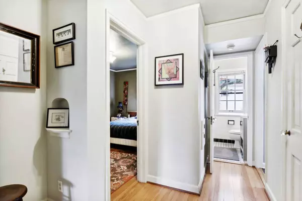 4520 N Woodruff Ave Unit 4522, Shorewood, WI 53211