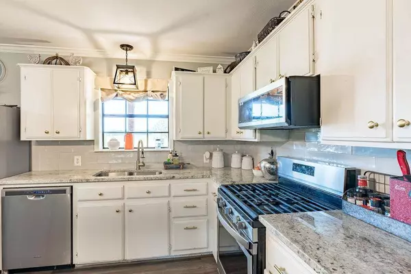 14717 Pine Oak, Brownsboro, TX 75756