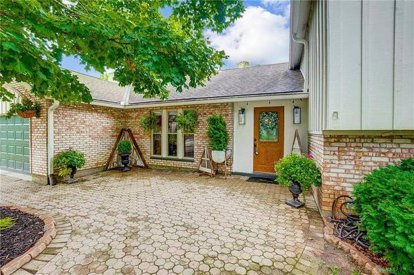 3489 Mill Run Drive, Beavercreek, OH 45432