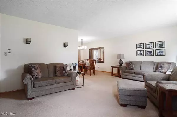 1853 Beaver TRL, Weathersfield, OH 44440