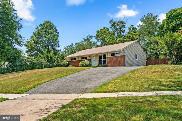 13600 PARKLAND DR, Rockville, MD 20853