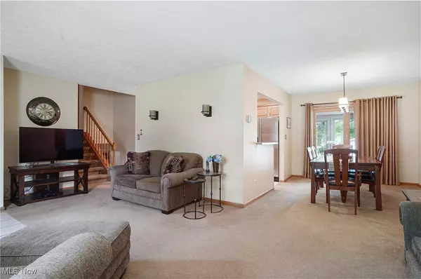 1853 Beaver TRL, Weathersfield, OH 44440