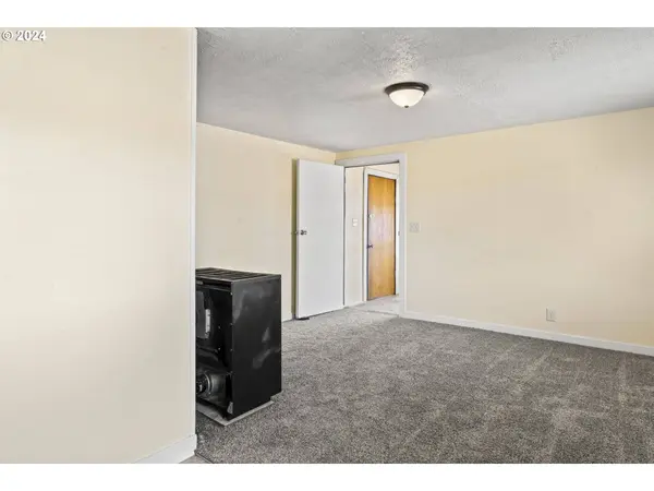 312 PLEASANT AVE, Roseburg, OR 97470
