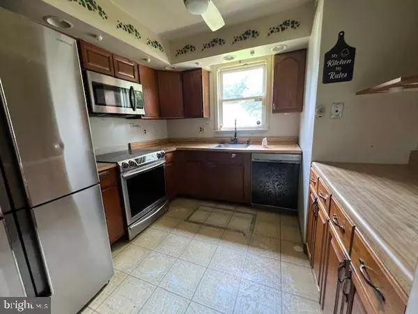 631 TARA DR, Sicklerville, NJ 08081