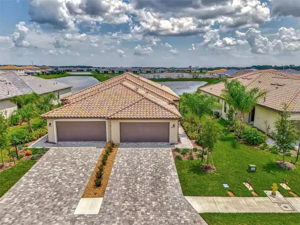 5425 MYSTIC WATER CV, Lakewood Ranch, FL 34211