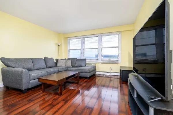 30 Glenbrook Road #APT 8C, Stamford, CT 06902