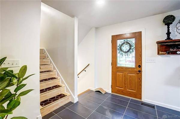 3489 Mill Run Drive, Beavercreek, OH 45432