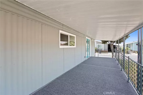 407 Sandstone DR, Santa Ana, CA 92704