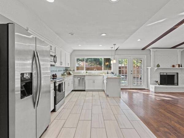 449 Woodway Drive, Coppell, TX 75019