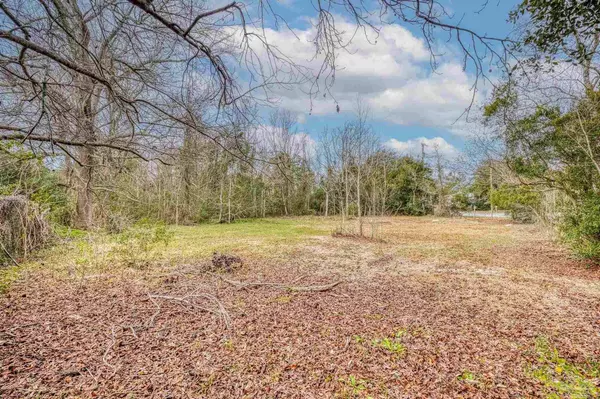 5609 Monument Ct, Gulf Breeze, FL 32563