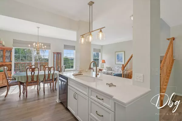 572 N Fox TRL, Round Lake, IL 60073