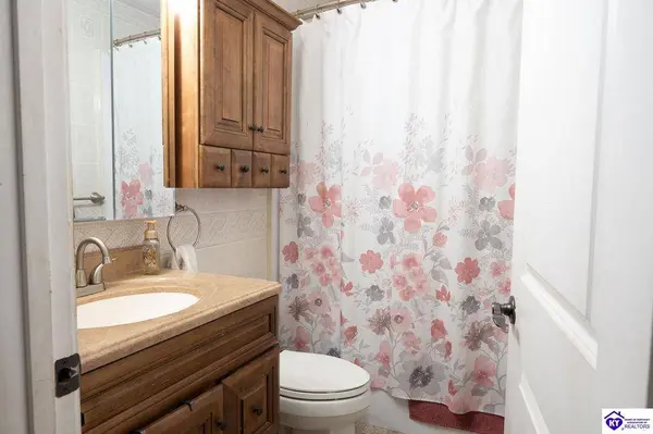 6321 Bardstown Road, Elizabethtown, KY 42701