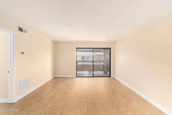 3825 E CAMELBACK Road #285, Phoenix, AZ 85018