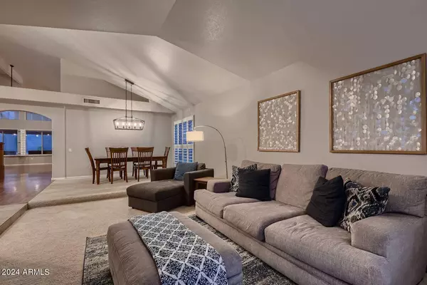 2744 E BROOKWOOD Court, Phoenix, AZ 85048