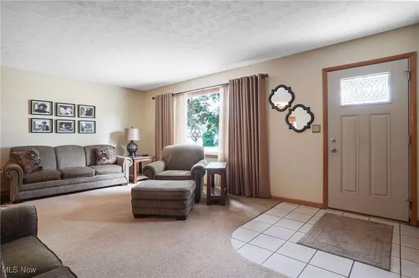 1853 Beaver TRL, Weathersfield, OH 44440