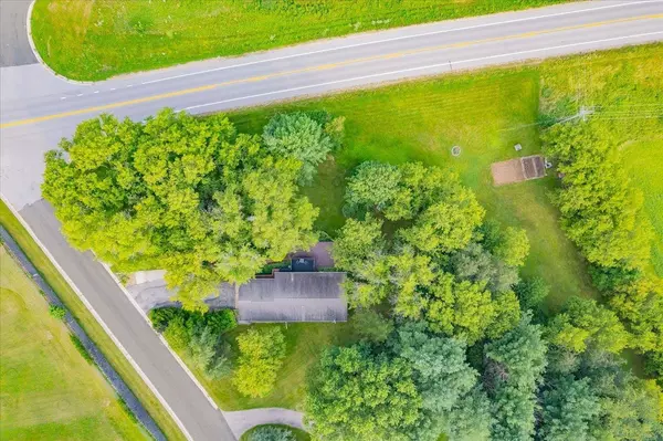 4908 High Chaparral Road, Marshall, WI 53559