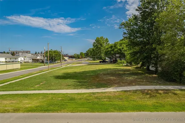 202 E Fort Worth ST, Broken Arrow, OK 74012