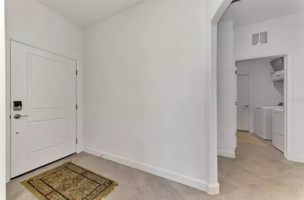 5425 MYSTIC WATER CV, Lakewood Ranch, FL 34211