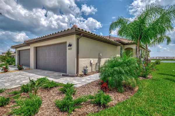 5425 MYSTIC WATER CV, Lakewood Ranch, FL 34211