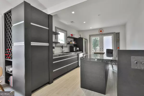 1634 Tallulah St, Atlanta, GA 30318