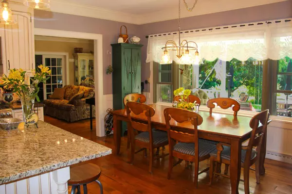 3440 S Monterey Dr, New Berlin, WI 53151