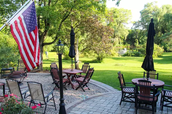 3440 S Monterey Dr, New Berlin, WI 53151