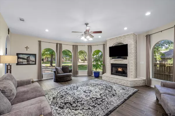 17350 Mary Martin, Flint, TX 75762