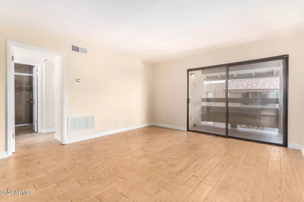 3825 E CAMELBACK Road #285, Phoenix, AZ 85018