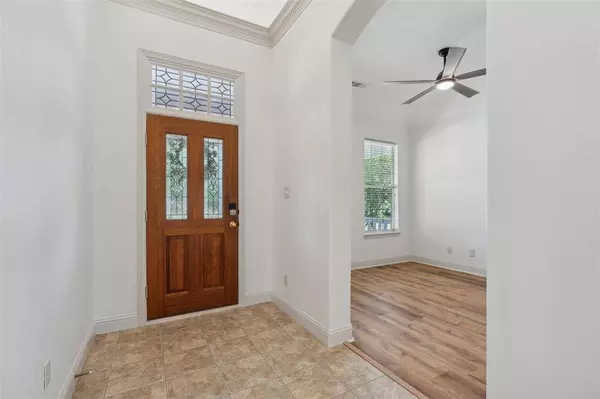 8512 Bridge Street, North Richland Hills, TX 76180