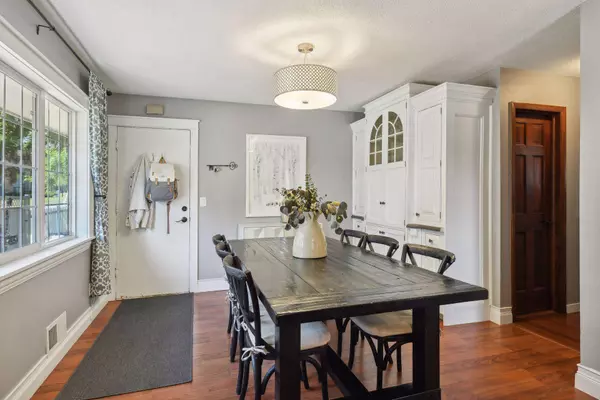 102 7th AVE N, Hopkins, MN 55343