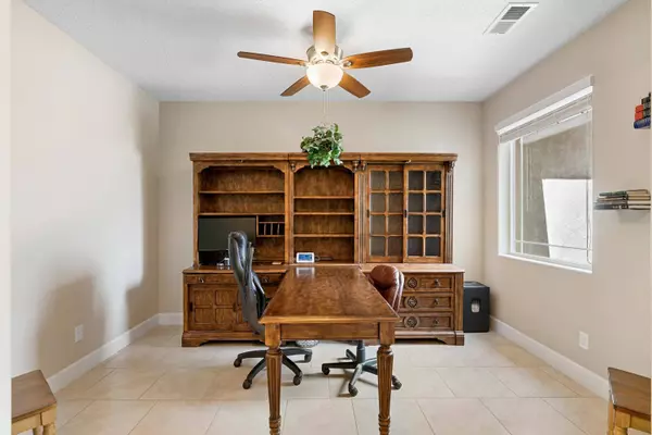 5528 Pikes Peak LOOP NE, Rio Rancho, NM 87144