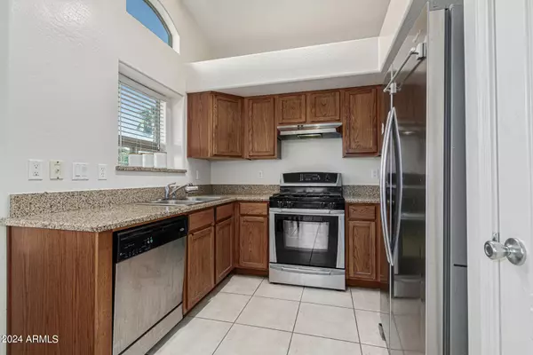 35629 N MIRANDESA Drive, San Tan Valley, AZ 85143