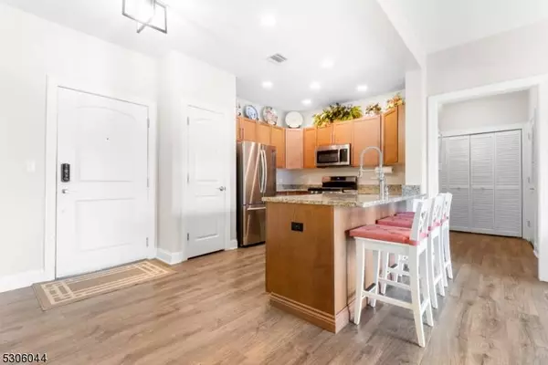 3410 Windsor Park Ct #3410, Englewood City, NJ 07631