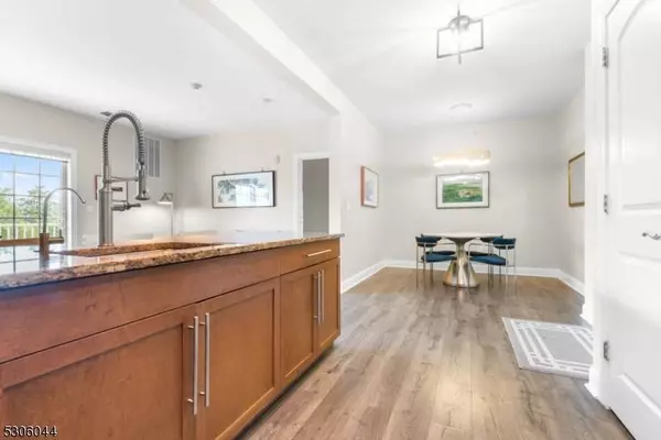 3410 Windsor Park Ct #3410, Englewood City, NJ 07631