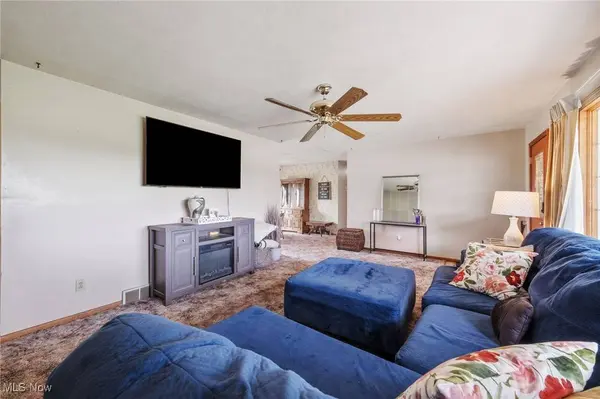 1680 Lester RD, Valley City, OH 44280