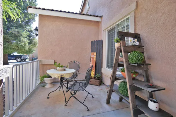 2861 14th Street, Sanger, CA 93657