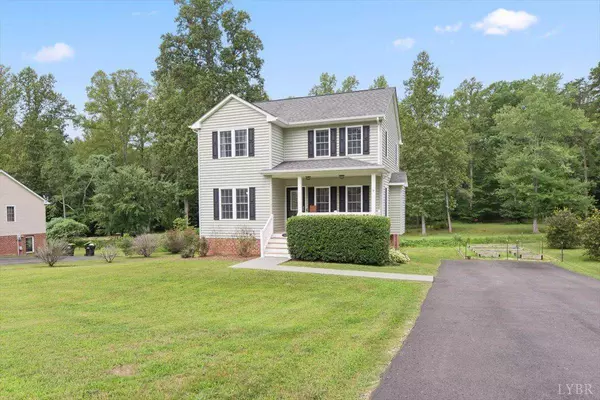 225 Sunnydale AVE, Appomattox, VA 24522