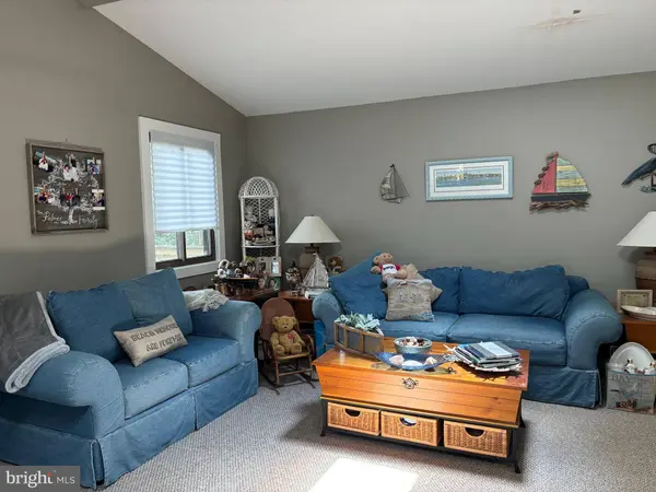 2514 CONGREVE CT, Herndon, VA 20171