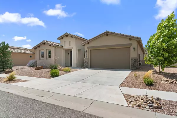 5528 Pikes Peak LOOP NE, Rio Rancho, NM 87144