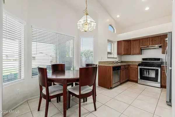 35629 N MIRANDESA Drive, San Tan Valley, AZ 85143