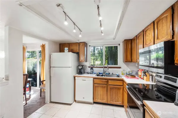 19217 10th AVE E, Spanaway, WA 98387