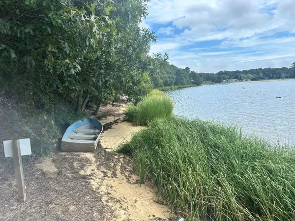 21 Robert Arthur Way, South Dennis, MA 02660